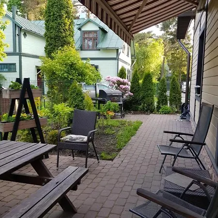 Sunnyhouse Apartman
